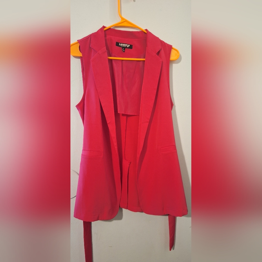 Red Sleeveless Women's Jacket